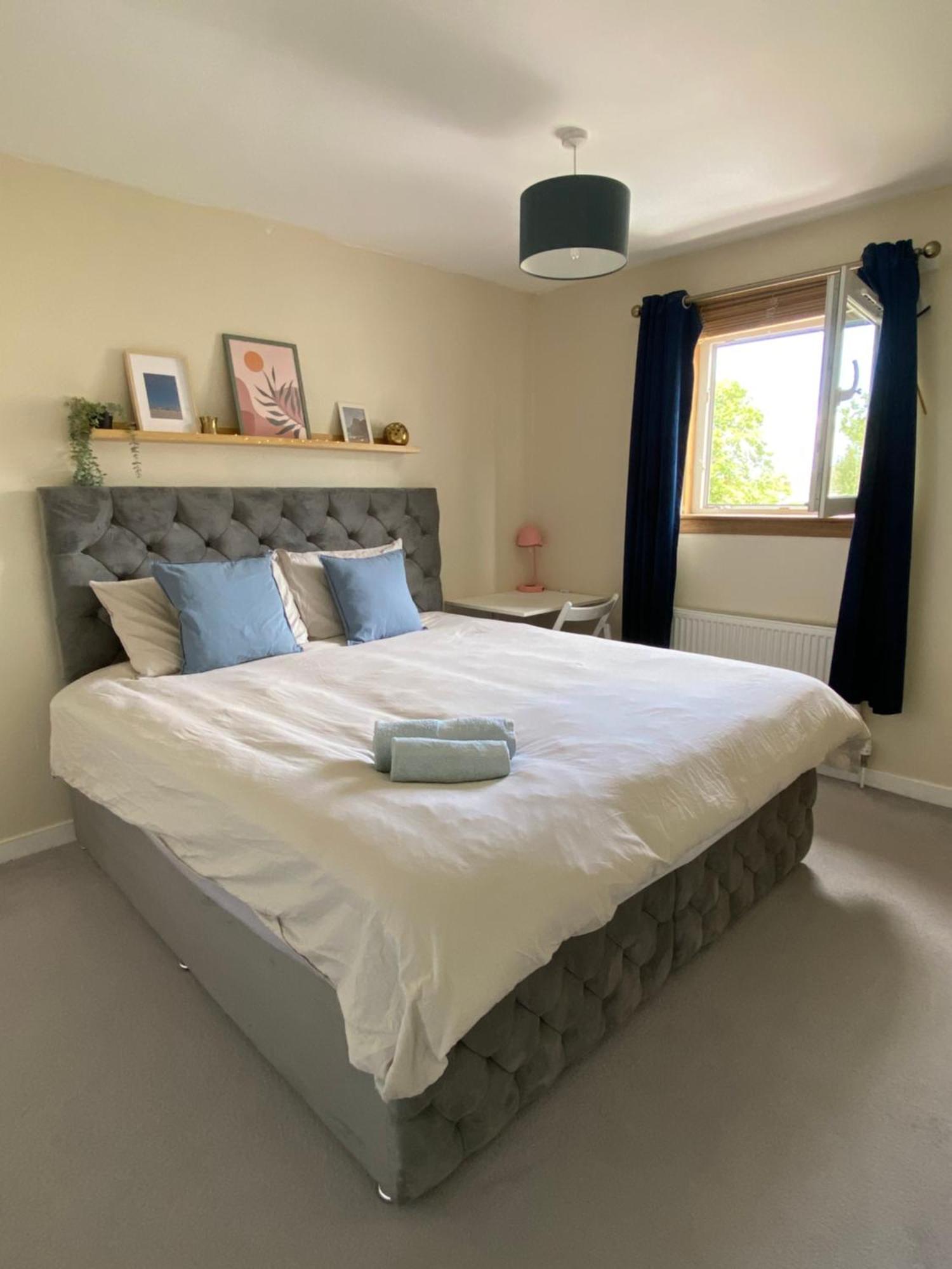 Cozy Private Bedroom In Quiet & Peaceful Location In Privatunterkunft